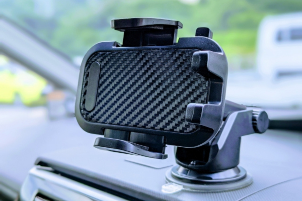 smartphone-holder-car